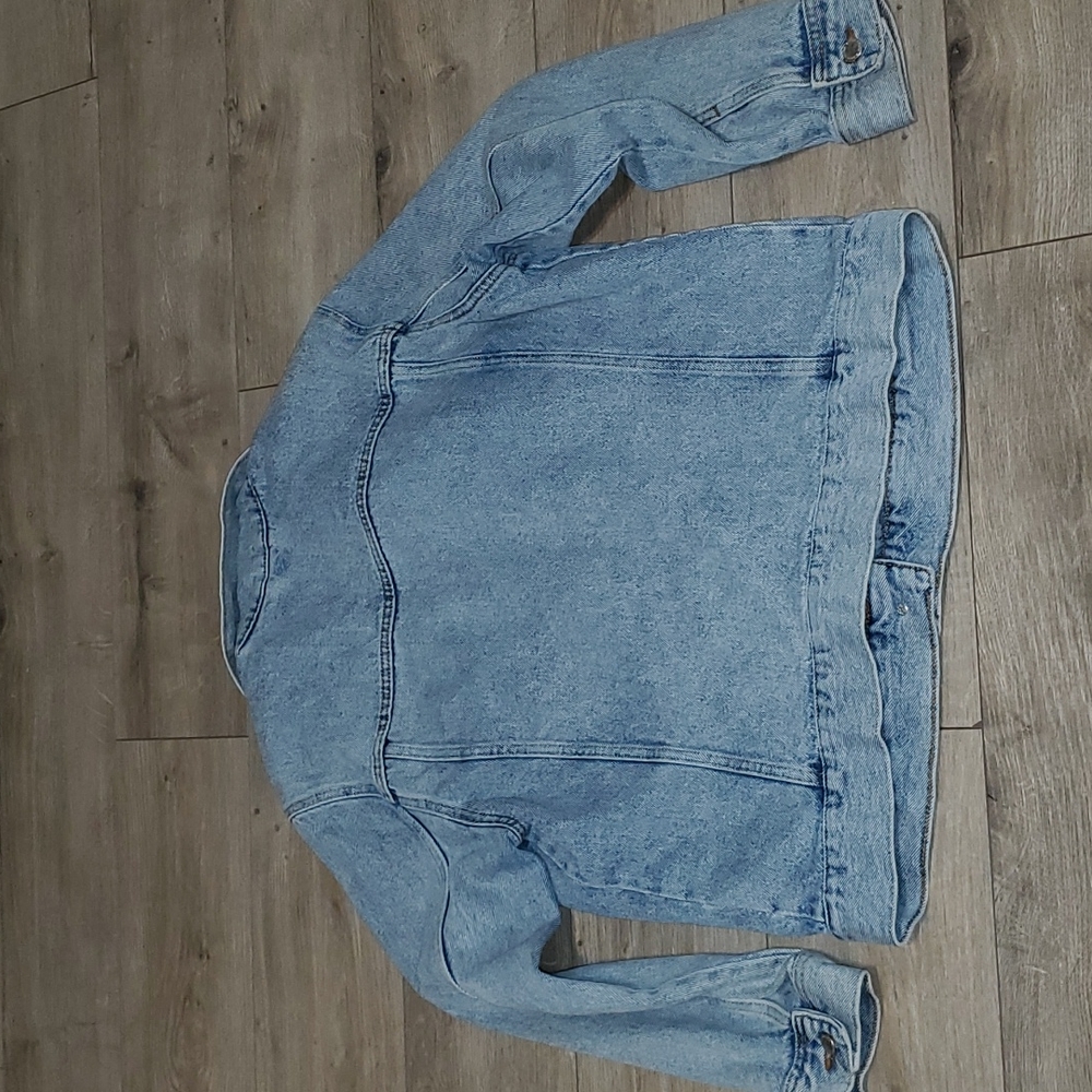 Like New Jean Jacket - Picture 8 of 8
